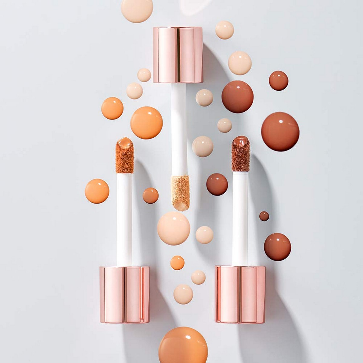 Flytande makeupbas Revolution Make Up Conceal Define Nº F9 23 ml